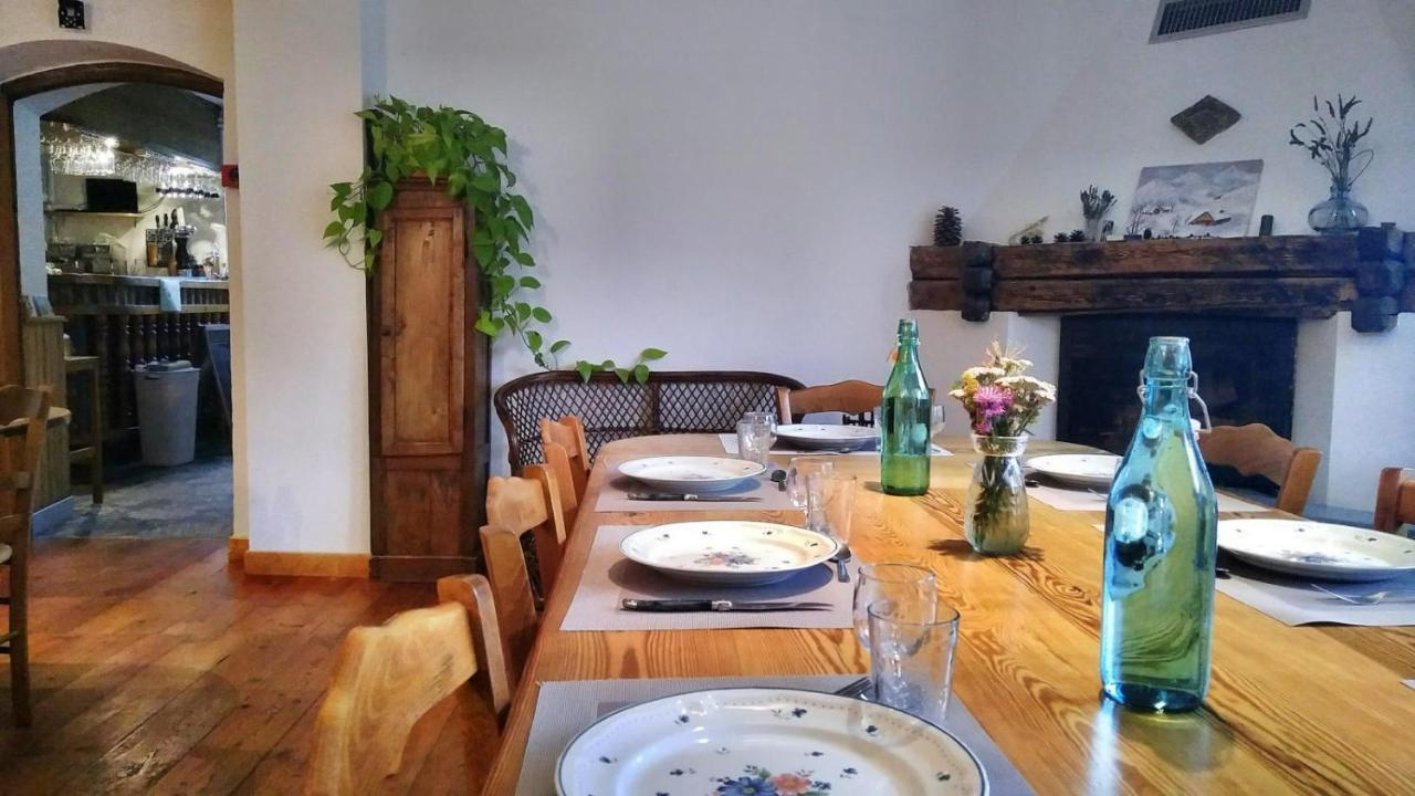 Auberge Les 1000 Cols, Anciennement Val D Azur Molines en Queyras Bagian luar foto
